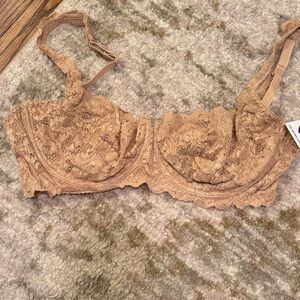 Cosabella Lace Underwire Bra in Beige